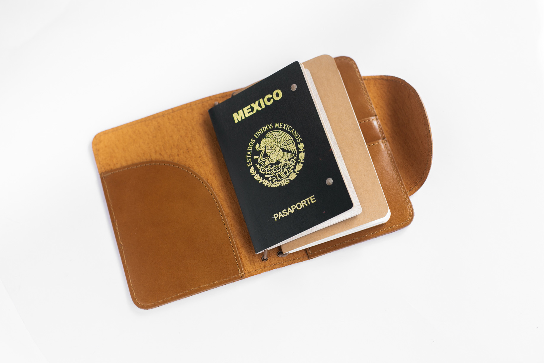 Portapasaportes INDIGO camel Image 4